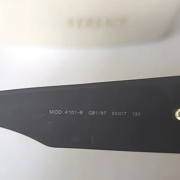 VTG Versace sunglasses - Picture 3 of 9